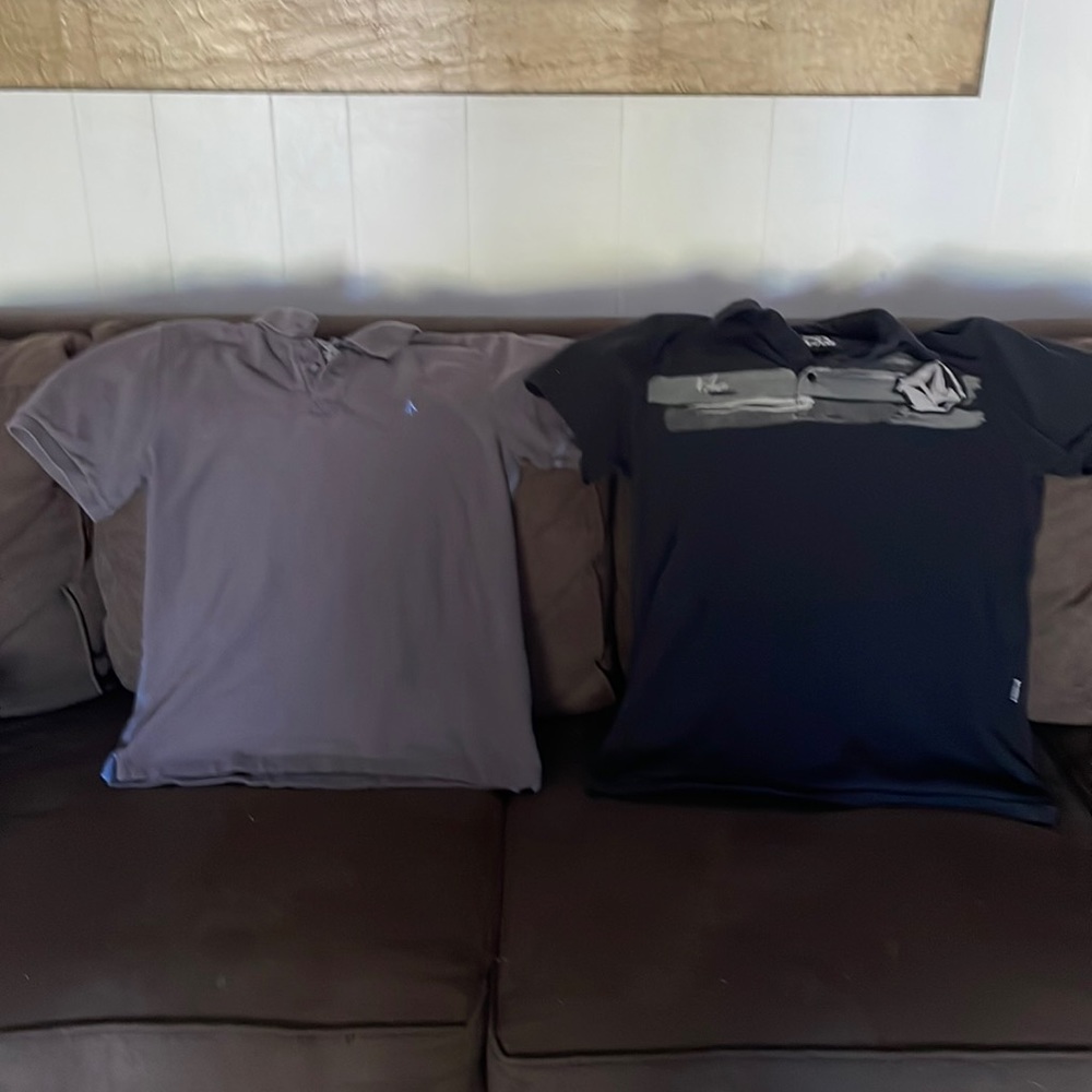 Boys volcom T shirts